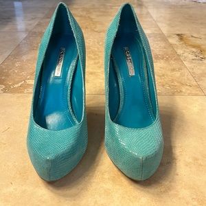 BCBGeneration Parade Pumps in Teal Snake